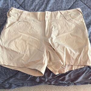 Columbia Women's Tan Cargo Shorts